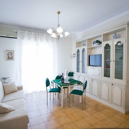 A Casa Di Rossella Apartment Catania Bagian luar foto