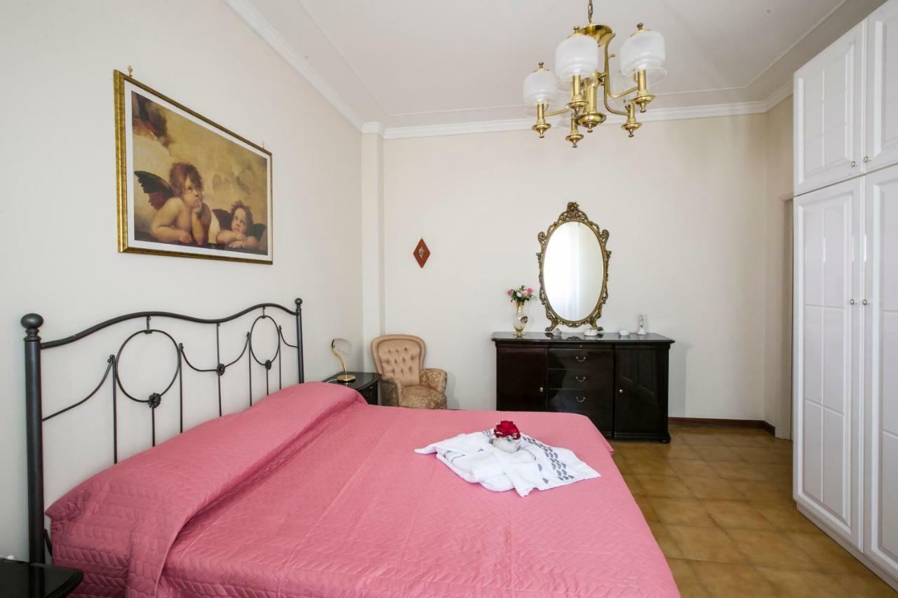 A Casa Di Rossella Apartment Catania Bagian luar foto