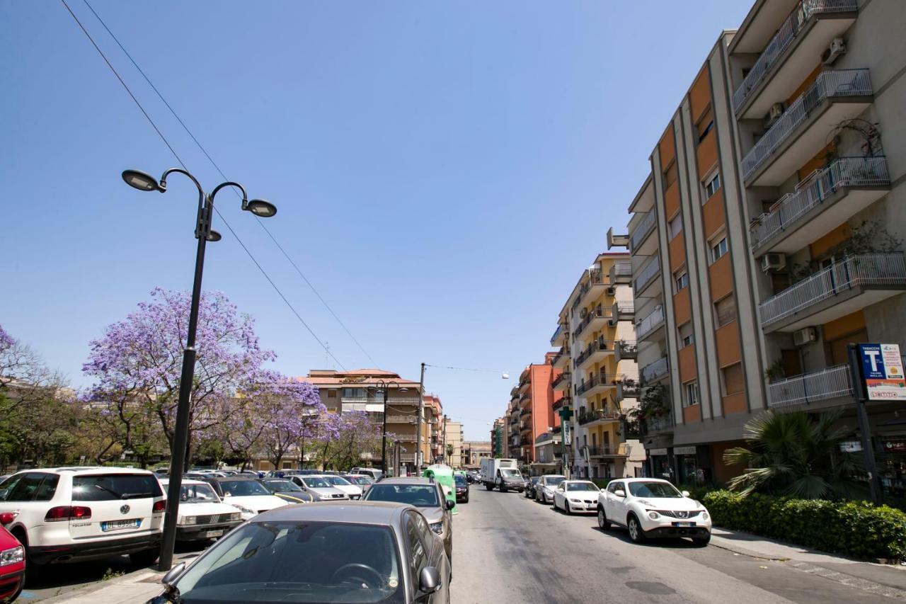 A Casa Di Rossella Apartment Catania Bagian luar foto