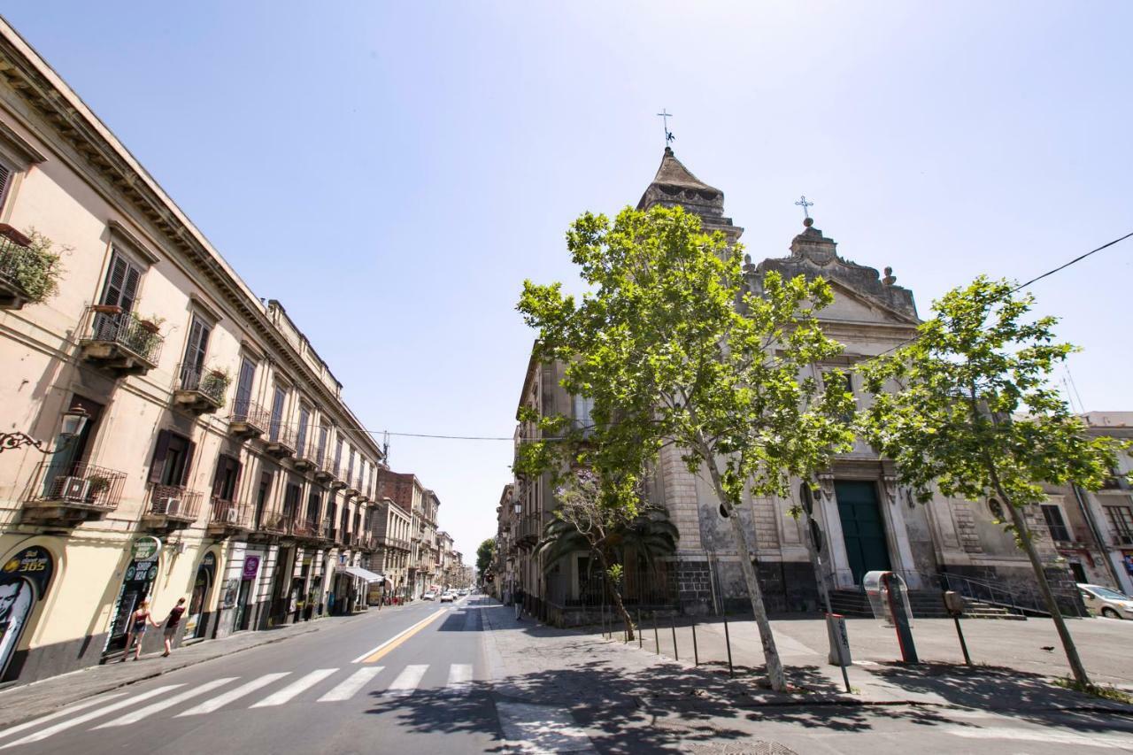 A Casa Di Rossella Apartment Catania Bagian luar foto